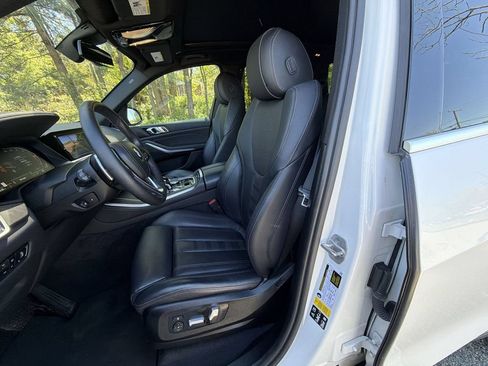 Used 2022 BMW X5 xDrive40i w/ Premium Package AWD/4WD image 19