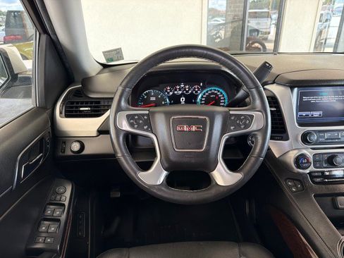 Used 2017 GMC Yukon SLT RWD image 15