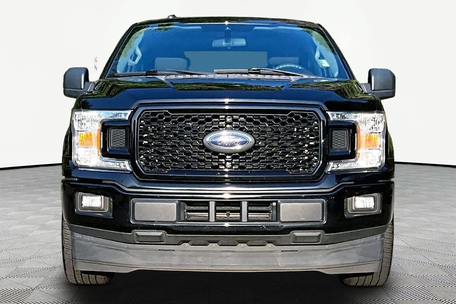 Used 2019 Ford F150 XL w/ Equipment Group 101A Mid RWD image 4