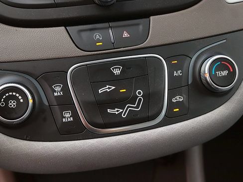 Used 2024 Chevrolet Malibu LS FWD image 18
