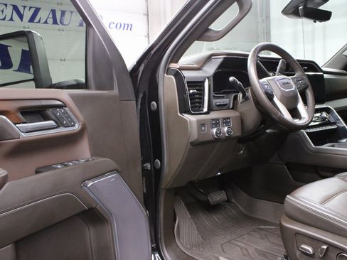 Used 2024 GMC Sierra 2500 Denali w/ Technology Package image 62