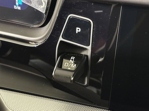 Used 2024 Porsche Cayenne image 28