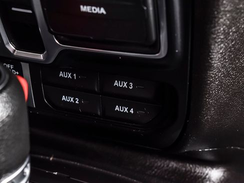 Used 2024 Jeep Wrangler Unlimited Sport AWD/4WD image 29