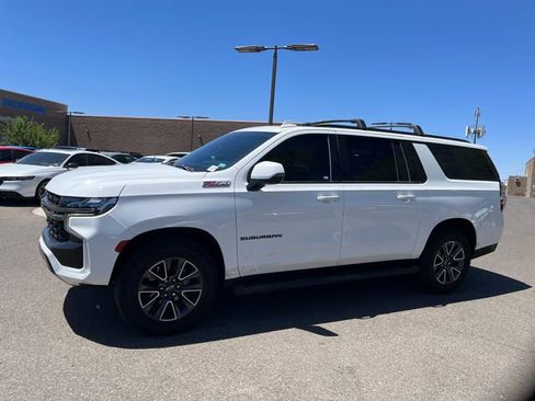 Used 2021 Chevrolet Suburban Z71 w/ Z71 Signature Package AWD/4WD image 1