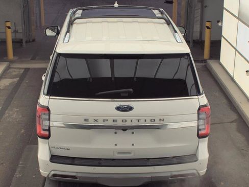 Used 2022 Ford Expedition Platinum image 6