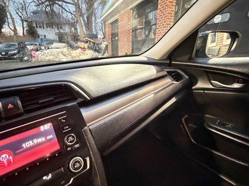 Used 2021 Honda Civic LX image 14