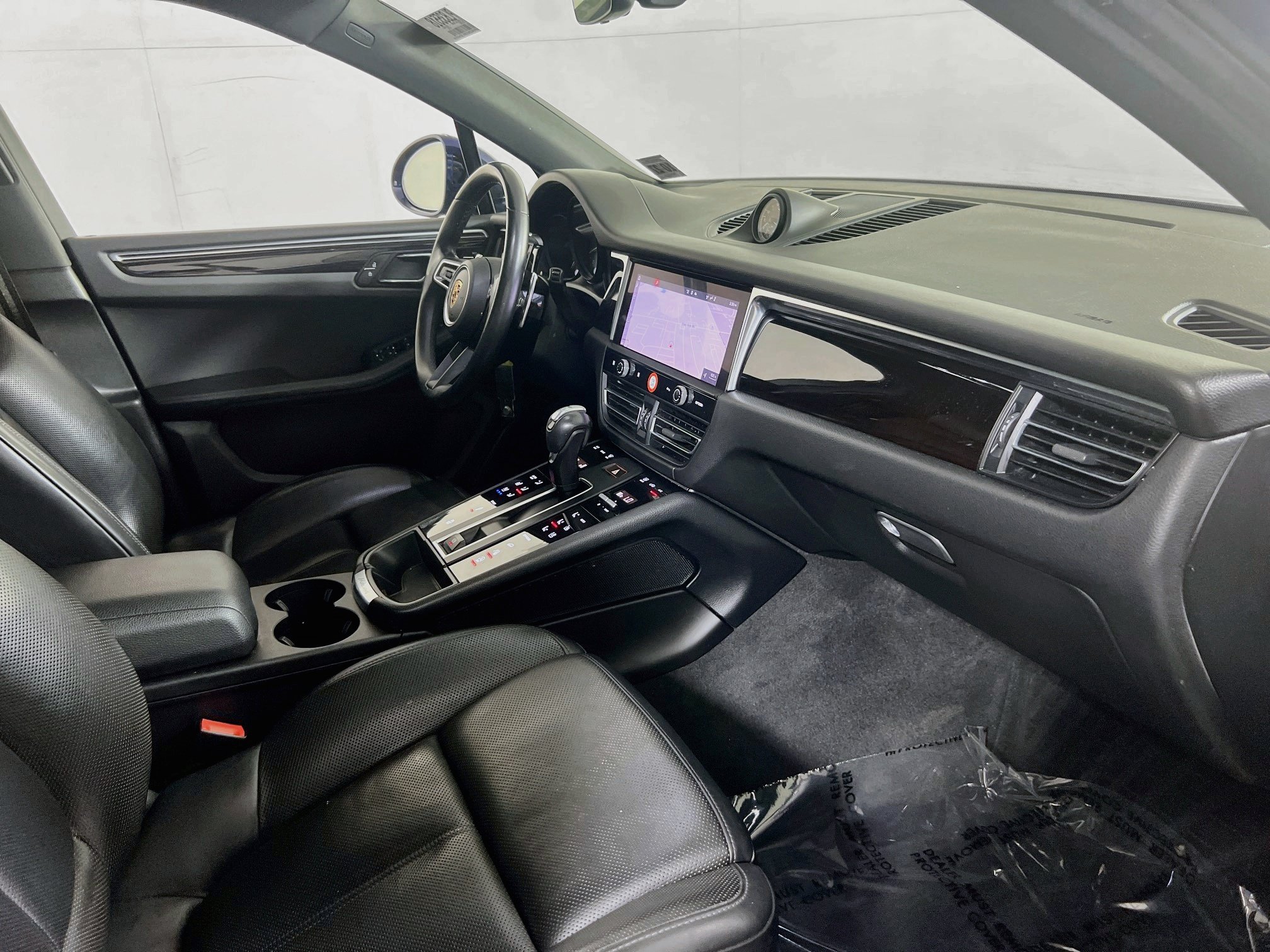 Used 2023 Porsche Macan S AWD/4WD image 31