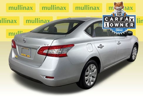 Used 2015 Nissan Sentra SV FWD image 4