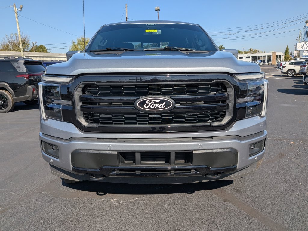 Used 2025 Ford F150 Lariat w/ Equipment Group 501A Mid AWD/4WD image 3