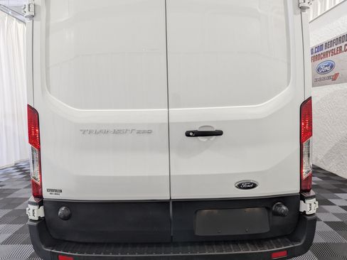 Used 2025 Ford Transit 250 148 High Roof RWD image 11