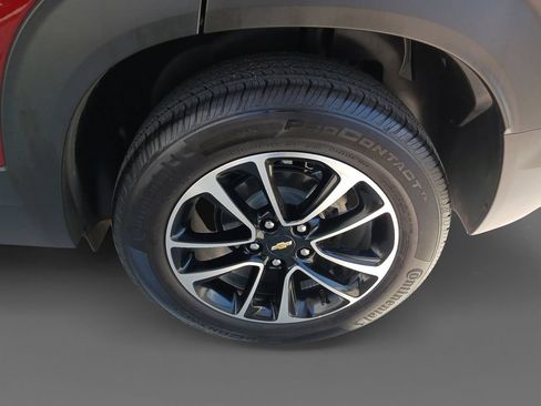 Used 2024 Chevrolet TrailBlazer LT w/ Driver Confidence Package FWD image 8
