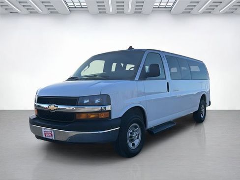 Used 2023 Chevrolet Express 3500 LT w/ LT Preferred Equipment Group image 8