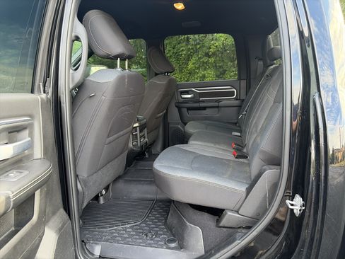 Used 2024 RAM 2500 Big Horn w/ Night Edition AWD/4WD image 23