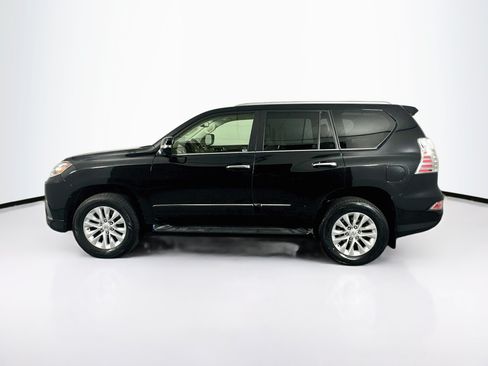 Used 2017 Lexus GX 460 Premium w/ Premium Package AWD/4WD image 4