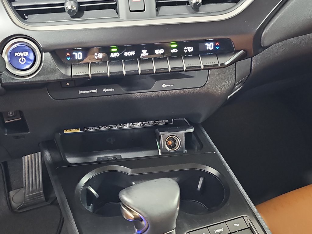 Used 2022 Lexus UX 250h w/ Accessory Package (Z2) AWD/4WD image 22