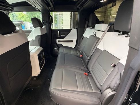 New 2025 GMC Hummer EV 2X w/ LPO, Dark Essentials Package image 15