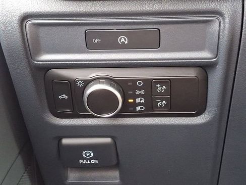 Used 2025 Ford F150 XL AWD/4WD image 27