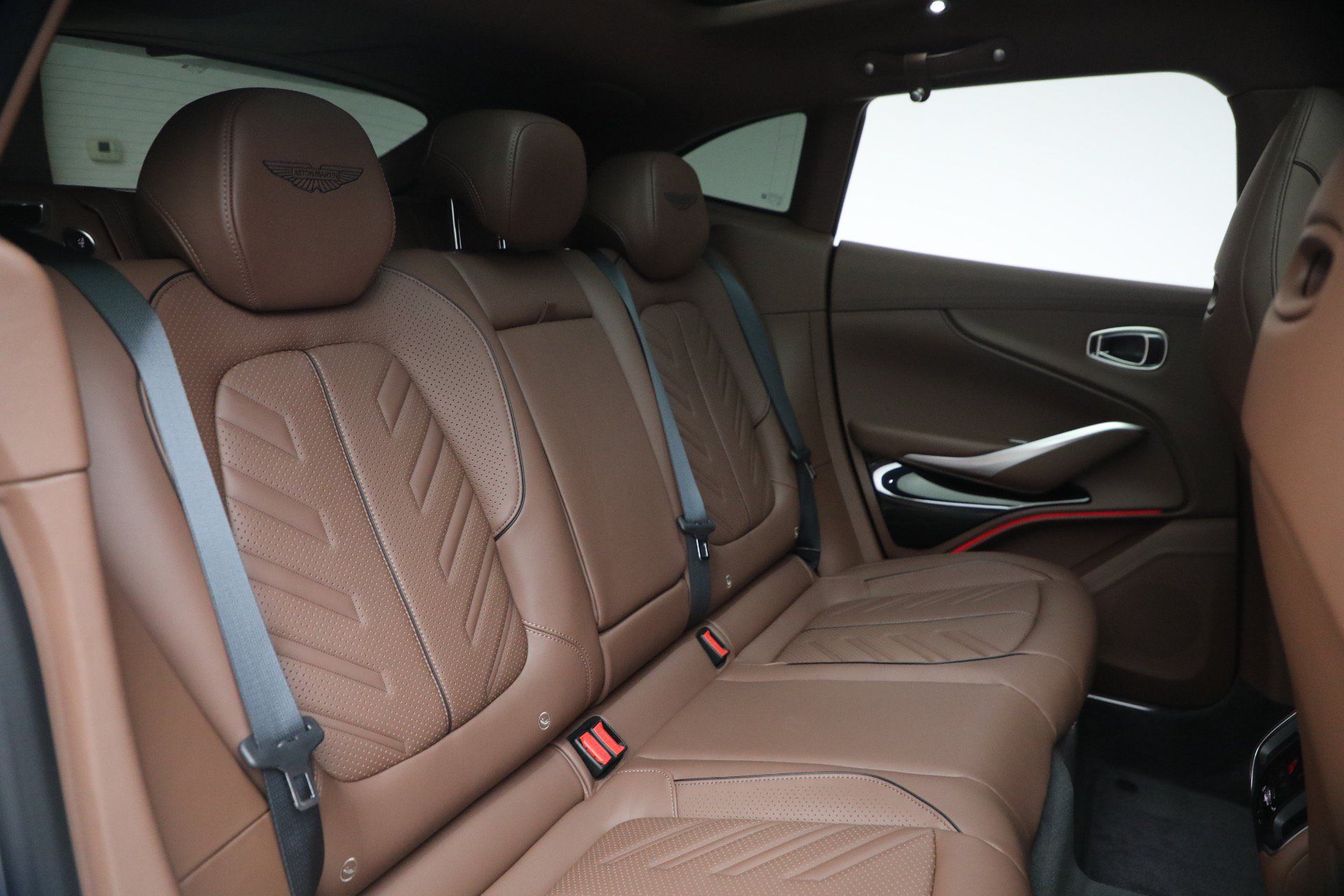 Used 2026 Aston Martin DBX 707 AWD/4WD image 26
