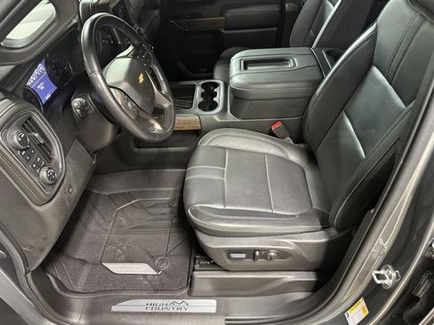 Certified 2022 Chevrolet Silverado 1500 High Country AWD/4WD image 6