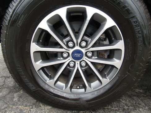 Used 2018 Ford F150 XLT w/ Equipment Group 302A Luxury image 27