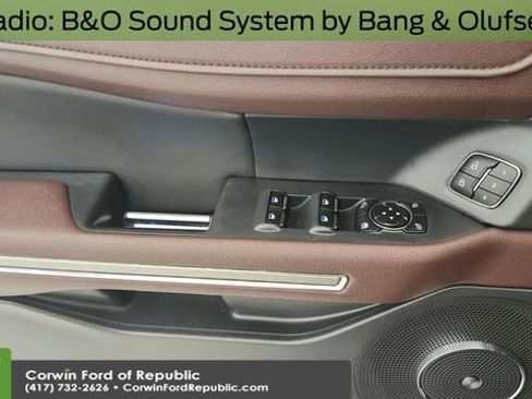 Certified 2024 Ford Expedition Limited image 27