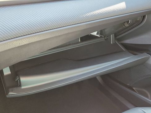 Used 2025 Toyota Camry SE image 31