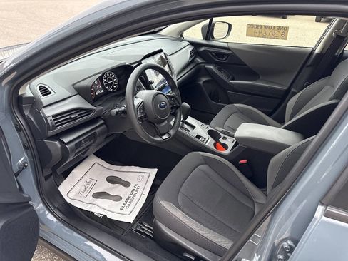 Used 2025 Subaru Crosstrek 2.0i Premium image 11