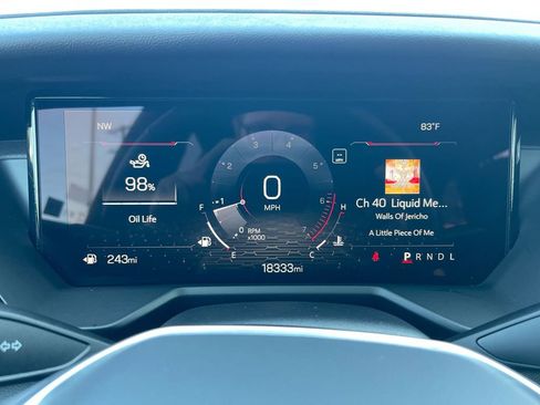 Used 2025 GMC Acadia Elevation image 24