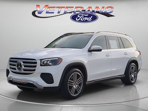 Used 2026 Mercedes-Benz GLS 450 4MATIC image 1