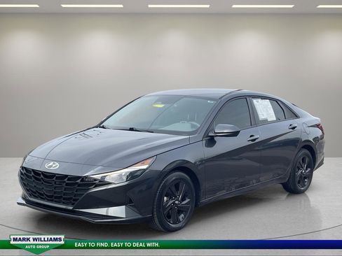 Used 2021 Hyundai Elantra SEL FWD image 7