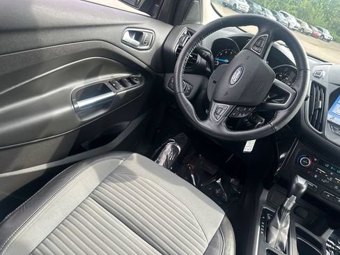 Used 2018 Ford Escape SE w/ SE Sport Appearance Package AWD/4WD image 20