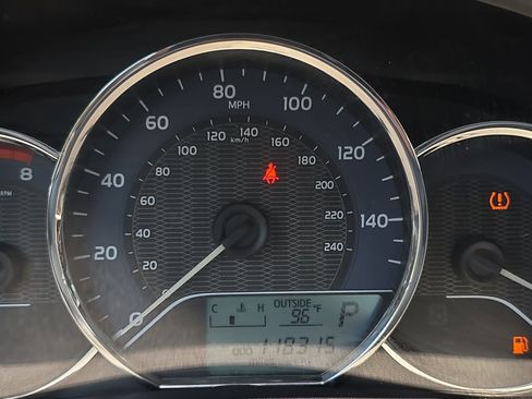 Used 2016 Toyota Corolla LE FWD image 17