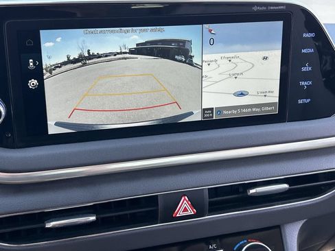 Used 2023 Hyundai Sonata SEL w/ Convenience Package FWD image 15