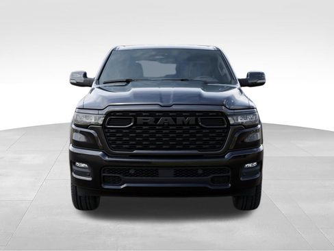 New 2026 RAM 1500 4x4 Crew Cab image 7