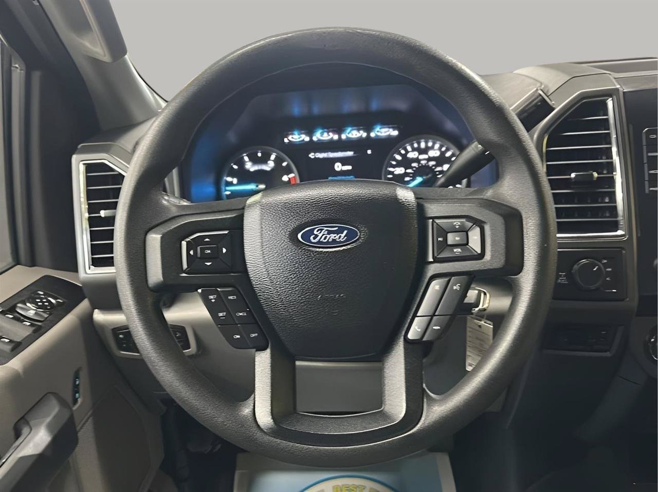 Used 2017 Ford F250 XLT w/ XLT Value Package AWD/4WD image 13