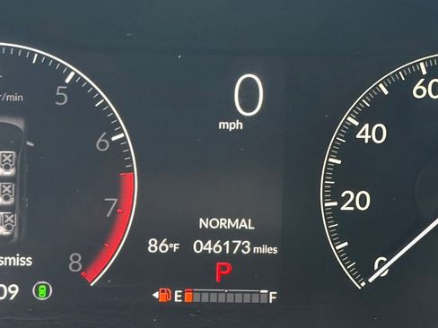 Used 2024 Honda Pilot TrailSport image 14