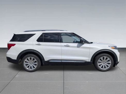 Used 2024 Ford Explorer Limited w/ Limited Technology Package AWD/4WD image 8