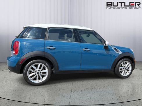 Used 2011 MINI Cooper Countryman FWD image 7
