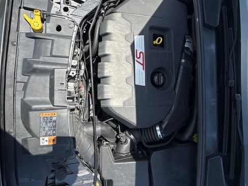 Used 2018 Ford Focus ST FWD image 26