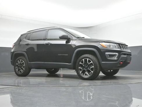 Used 2020 Jeep Compass Trailhawk image 29