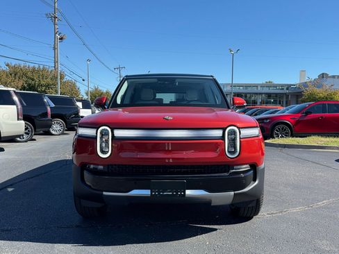 Used 2025 Rivian R1S Adventure image 6