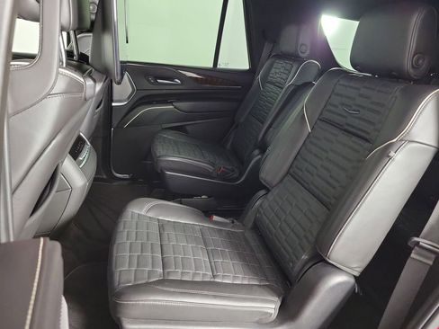 Used 2023 Cadillac Escalade Premium Luxury Platinum RWD image 12