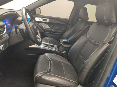 Used 2020 Ford Explorer ST w/ Premium Technology Package AWD/4WD image 17
