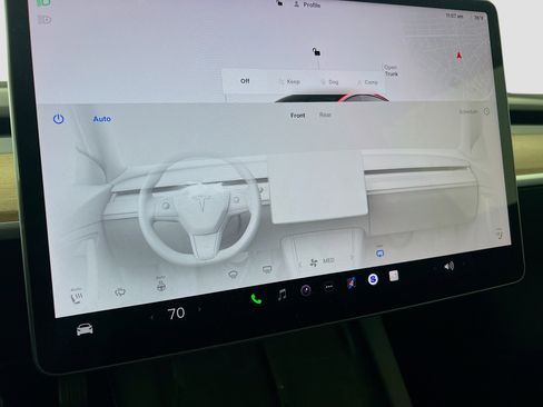 Used 2023 Tesla Model 3 Standard Range image 16