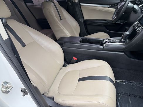 Used 2016 Honda Civic Touring image 25