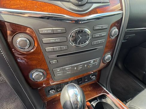 Used 2016 INFINITI QX80 4WD w/ Deluxe Technology Package image 23