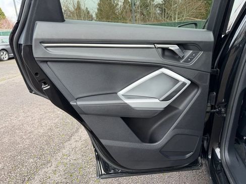 Used 2022 Audi Q3 2.0T Premium image 30