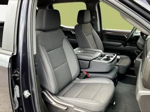 Used 2024 Chevrolet Silverado 1500 RST image 19