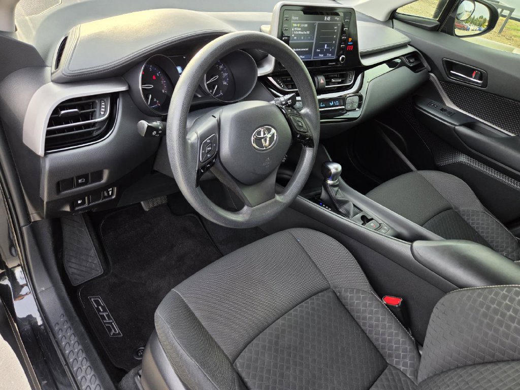 Used 2021 Toyota C-HR LE FWD image 18