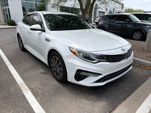 Used 2019 Kia Optima LX w/ LX 17" Wheel Package FWD image 2